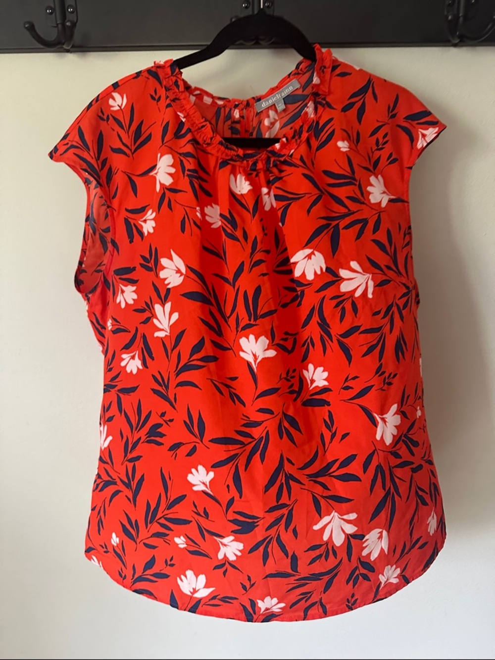 Daniel Rainn Red Floral Cap-Sleeve Blouse